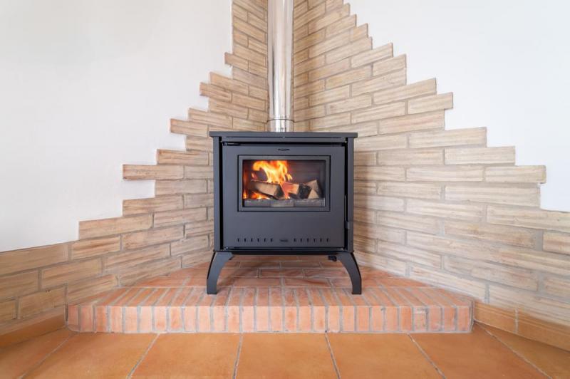 Comment réussir l'installation de votre poêle à bois à FLEURY-MEROGIS ?
